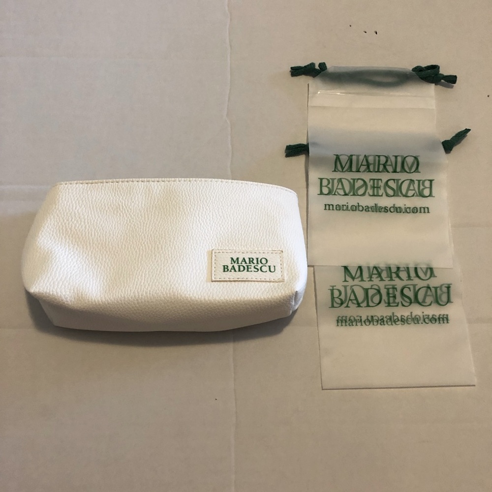 MARIO BADESCU Cosmetics / Skincare Case, with Extra Bags, White / Green